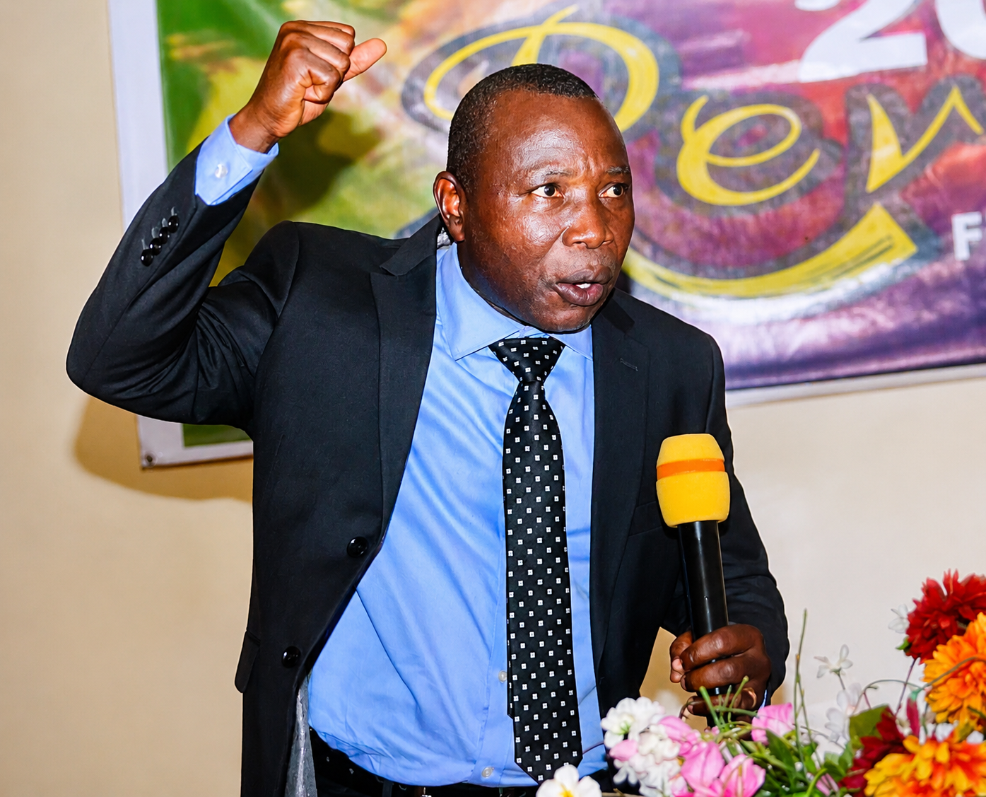 Pastor Samuel K. Hinneh, Sr. preaching the Word with power